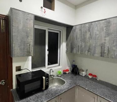 Multan Apartamento | Cozy and Peaceful 2 Bedroom Luxury Apartment