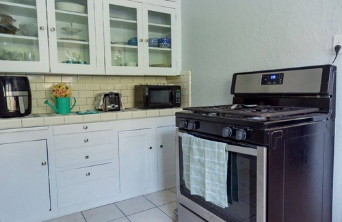 Eastside Apartamento | Cozy and Peaceful Get-a-way Home