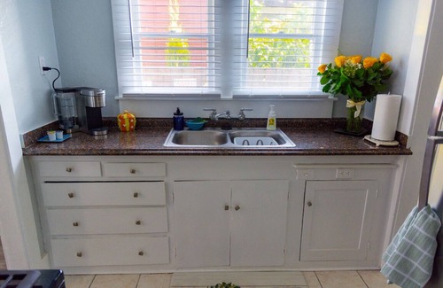 Eastside Apartamento | Cozy and Peaceful Get-a-way Home