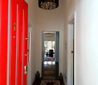 East Victoria Park Casa | Cozy and Peaceful home surrounding by cafes and restaurants