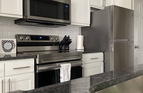 Dunwoody Condominio | Cozy and Quiet Gem Near Perimeter Mall