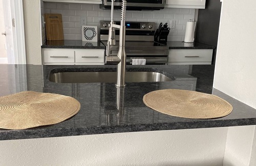 Dunwoody Condominio | Cozy and Quiet Gem Near Perimeter Mall