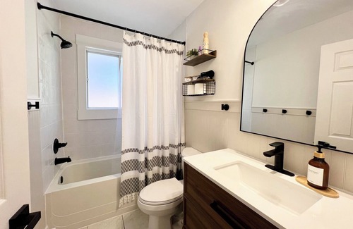 Sudbury Casa | Cozy and Spacious Main Floor 3 Bedroom