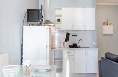 Quarteira Apartamento | Cozy and Sunny Coastal Escape With Stunning Views