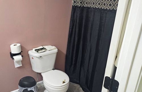 Fredericksburg Casa | Cozy and unique. In the middle of FXBG