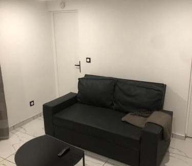 Tremblay-en-France Apartamento | Cozy and well located apartment