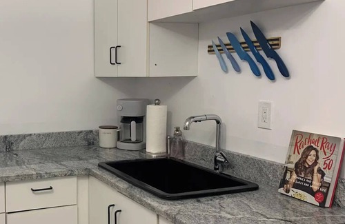 Edgewater Apartamento | Cozy Andersonville Unit