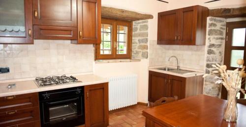 Caprese Michelangelo Apartamento | Cozy Apartment in Caprese Michelangelo 30m² + Pool