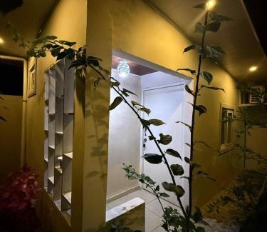 San Pablo Viejo Apartamento | Cozy Apartment 8 minutes from Downtown David - Private Entrance Garden