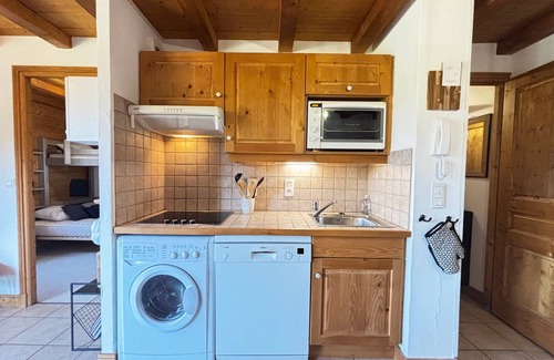 Le Cornix Apartamento | Apartamento acogedor en Cernix cerca de pistas, 2 habitaciones, terraza