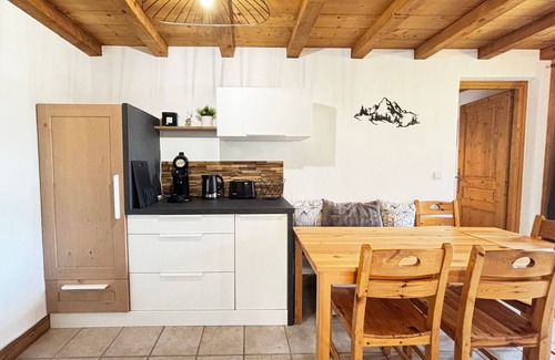 Le Cornix Apartamento | Apartamento acogedor en Cernix cerca de pistas, 2 habitaciones, terraza