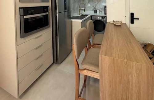 Icarai Apartamento | Cozy apartment in Icaraí, incredible side view