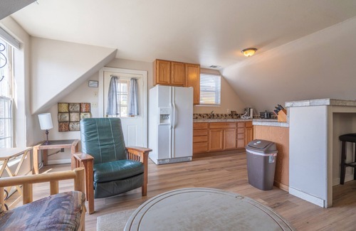 June Lake Apartamento | Apartamento situado encima de Rainbow Ridge