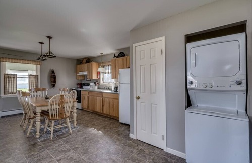 Cape Vincent Casa | Cozy apartment w/ river view near boat launch