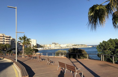 L'Ampolla Apartamento | ACOGEDOR APARTAMENTO CON BALCÓN CON VISTAS AL MAR, A 50M DE LA PLAYA + WIFI