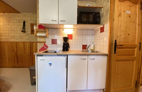 Praz-sur-Arly Apartamento | Apto acogedor para 6, Praz-sur-Arly, bus gratis, parking, mascotas permitidas