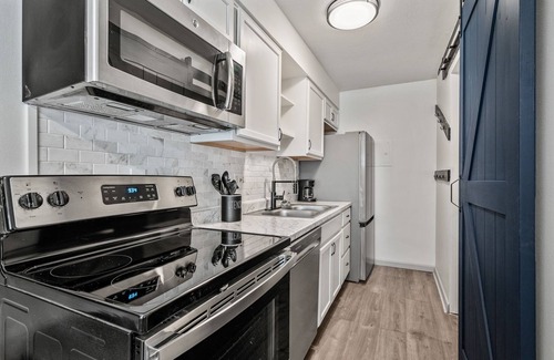 Beechmont Condominio | Cozy Apt. Near Downtown!