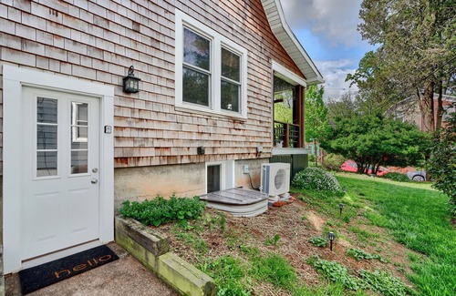 Mount Washington Apartamento | Cozy, artsy 2-bedroom, private apartment with WiFi, AC in vibrant Baltimore