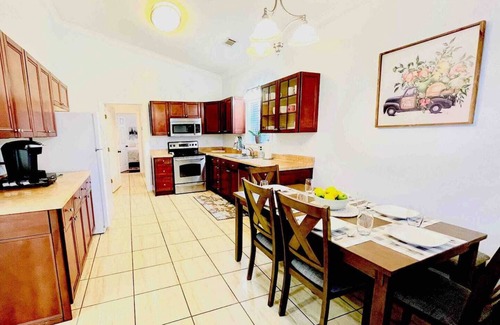 Grovetown Casa | Cozy Barndominium- relax by the creek- convenient