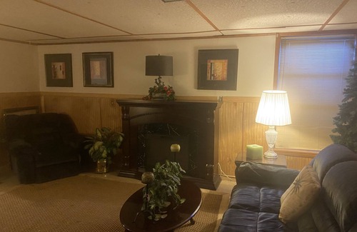 Aberdeen Casa | Cozy basement apartment