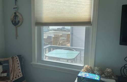 Beach Haven Condominio | Cozy Bayview One Bedroom Condo Near Many Amenities in Beach Haven, New Jersey