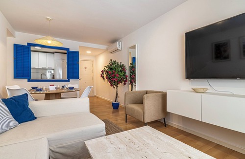 El Palo Apartamento | Cozy Beachfront Apartment in Pedregalejo, Málaga