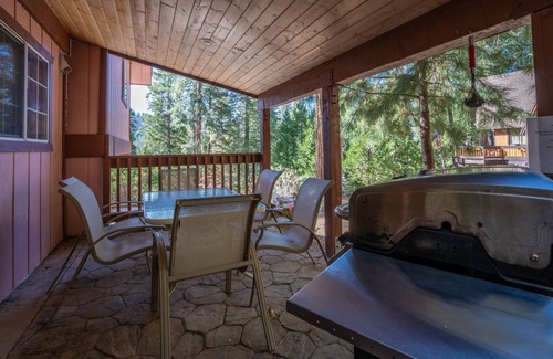 Yosemite West Cabina | Cozy Bear North Quaint and Warm 2bd in Yosemite!
