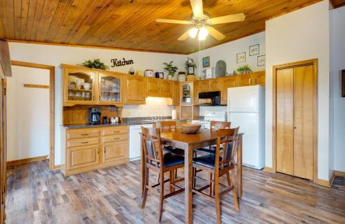 Bixby Casa | Cozy Belgrade Cottage with Wood-Burning Stove!