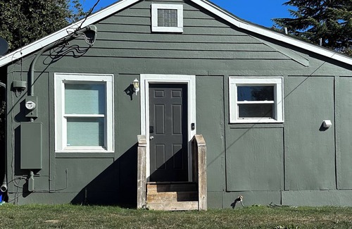 Bremerton Casa | Cozy Bremerton Bungalow: Modern Comforts, Perfect Location!