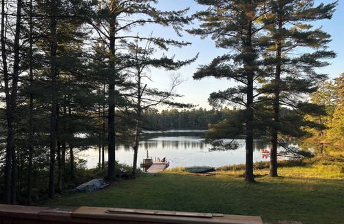 Lake of Bays Cabaña | Cozy, bright cottage on quiet, motor-free lake.