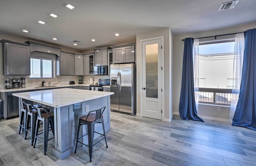 Sunridge Estates Casa | Cozy Bullhead City Home w/ Grill, 3 Mi to CO River
