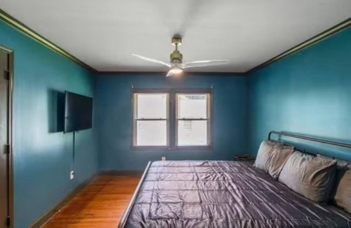 Belmont Historic District Casa | Cozy Bungalow in Historic Belmont, NC, close to downtown, Whitewater Center, etc