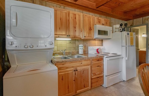 Blowing Rock Apartamento | Cozy Cabin #13 - Sleeps 6 - Full kitchen + fireplace - between Boone & Blowing Rock NC