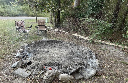 Murchison Cabina | Cozy cabin in gated Lake community.