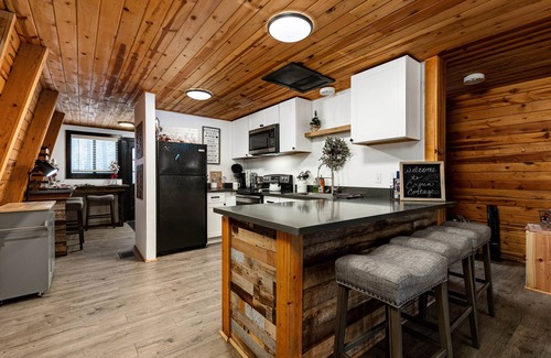 Williams Cabina | Cozy Cabin in the forest! One hour drive to the Grand Canyon South Entrance!
