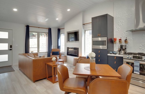 Angel Fire Cabina | Cozy cabin in the woods, fire pit, king bed, ADA, A/C