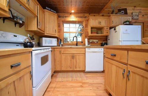 Webster Cabina | Cozy Cabin in the Woods