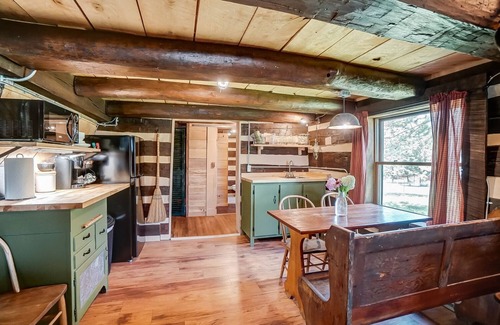 Dola Cabina | Cozy Cabin on the Farm