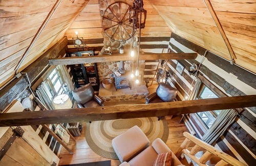 Dola Cabina | Cozy Cabin on the Farm
