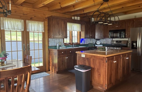 Dundee Cabina | Cozy cabin on the hill with amazing surroundings.