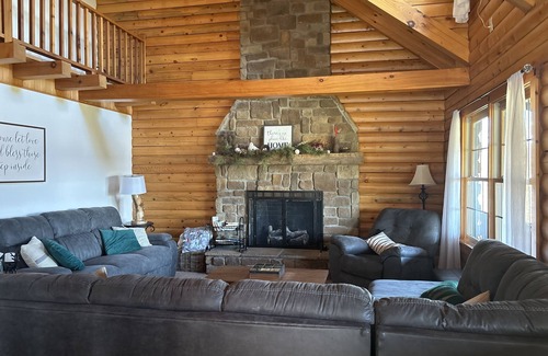 Dundee Cabina | Cozy cabin on the hill with amazing surroundings.