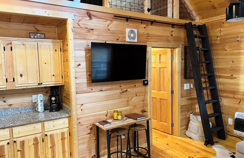 Murphy Cabina | Cozy Cabin Retreat: Your Peaceful Getaway Awaits