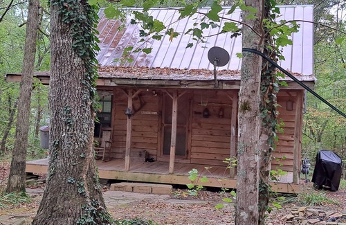 Crossville Cabina | Cozy Cabin