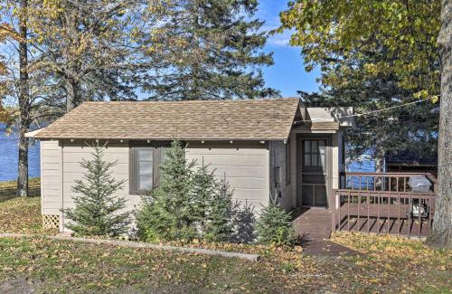 Hayward Casa | Cozy Cabin with Deck and Private Dock on Nelson Lake!