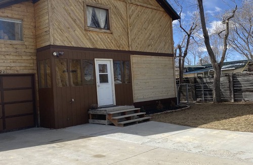 Green River Cabina | Cozy Cabin With Hot Tub Near River