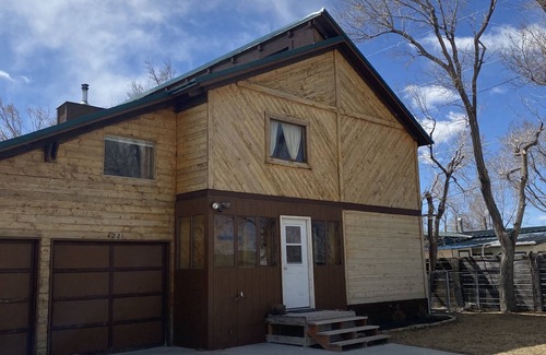 Green River Cabina | Cozy Cabin With Hot Tub Near River