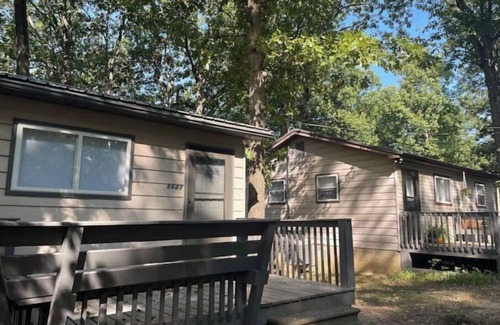 Carbondale Apartamento | Cozy Cabins in the woods.