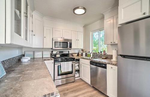 Santa Barbara Apartamento | Cozy Cali Condo, Walk to Summerland Beach!