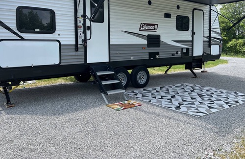 Nancy Alquiler De RV | Cozy camper in the Lake Cumberland area
