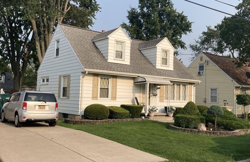 Lewiston Casa | Cozy Cape Cod house in beautiful Village of Lewiston, NY near the Niagara River